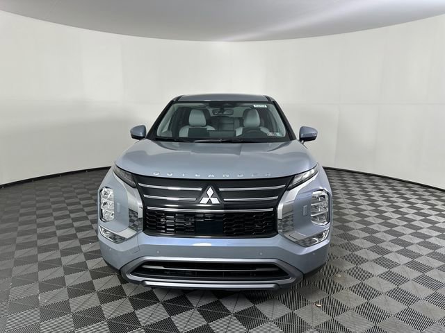 New 2026 Mitsubishi Outlander SE AWD/4WD image 2