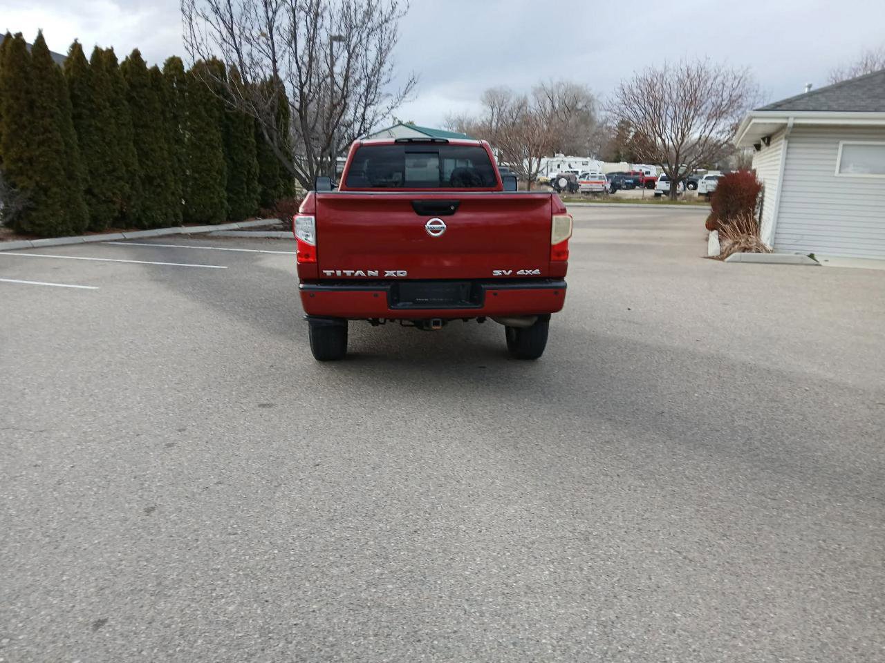 Used 2017 Nissan Titan SV AWD/4WD image 4