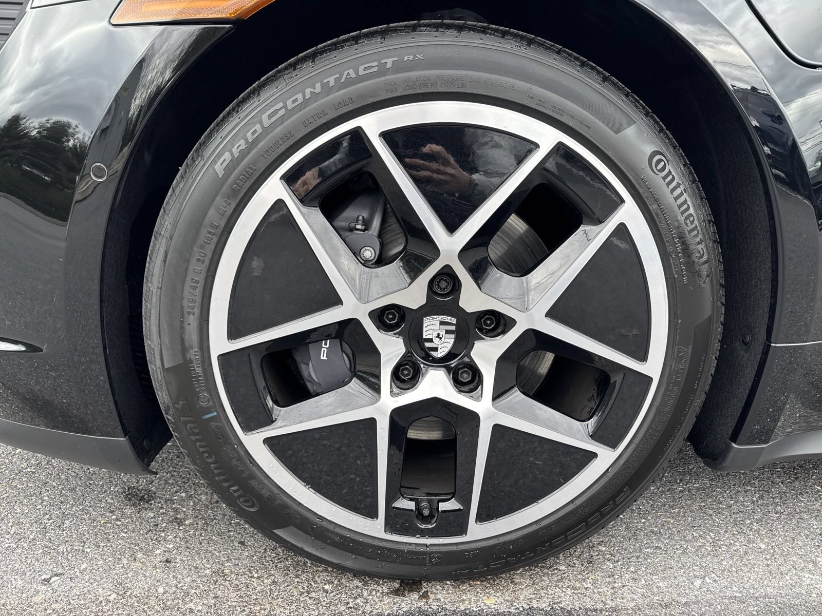 New 2025 Porsche Taycan w/ Premium Package RWD image 46