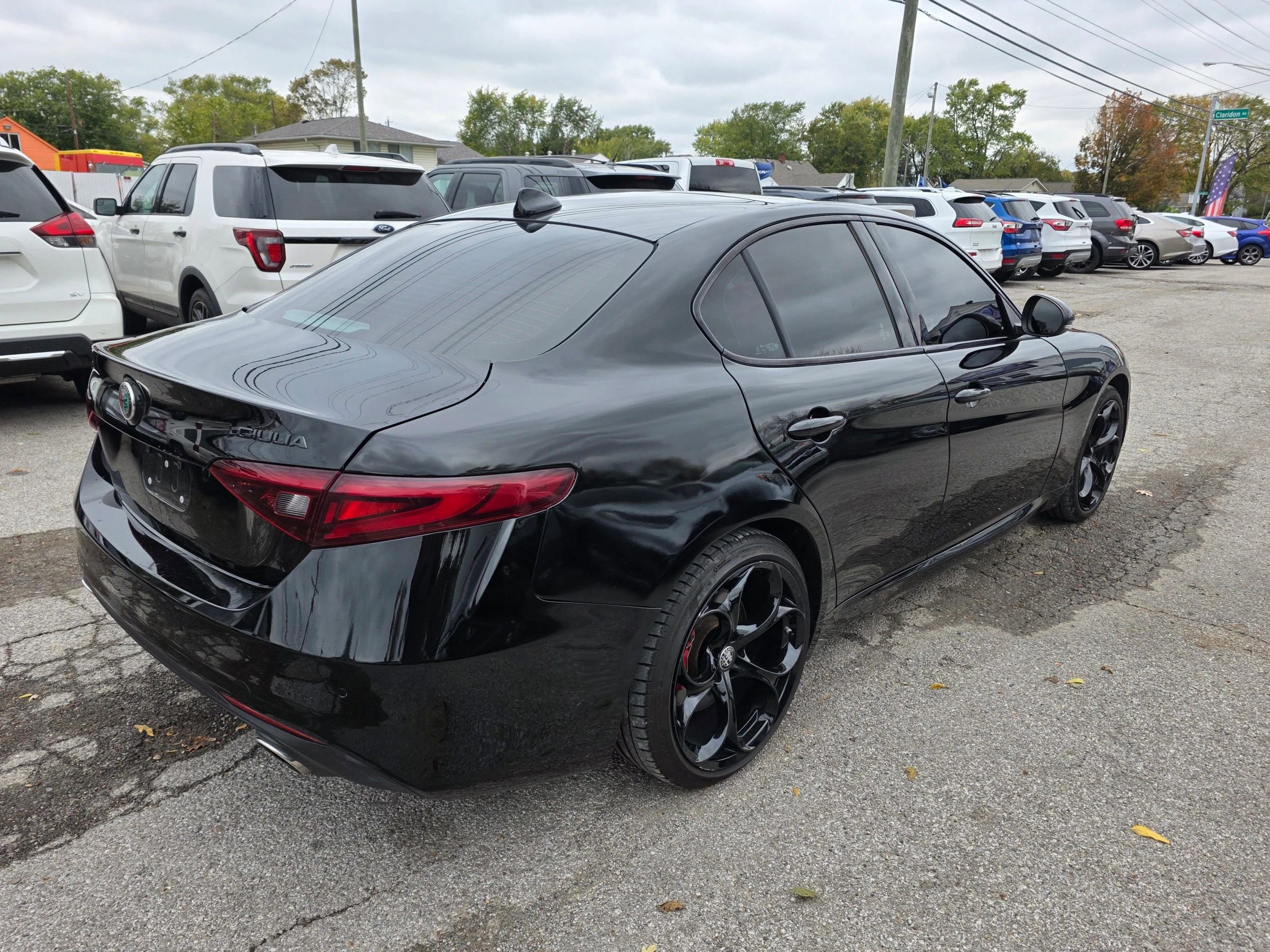 Used 2021 Alfa Romeo Giulia Ti w/ Nero Edizione image 7