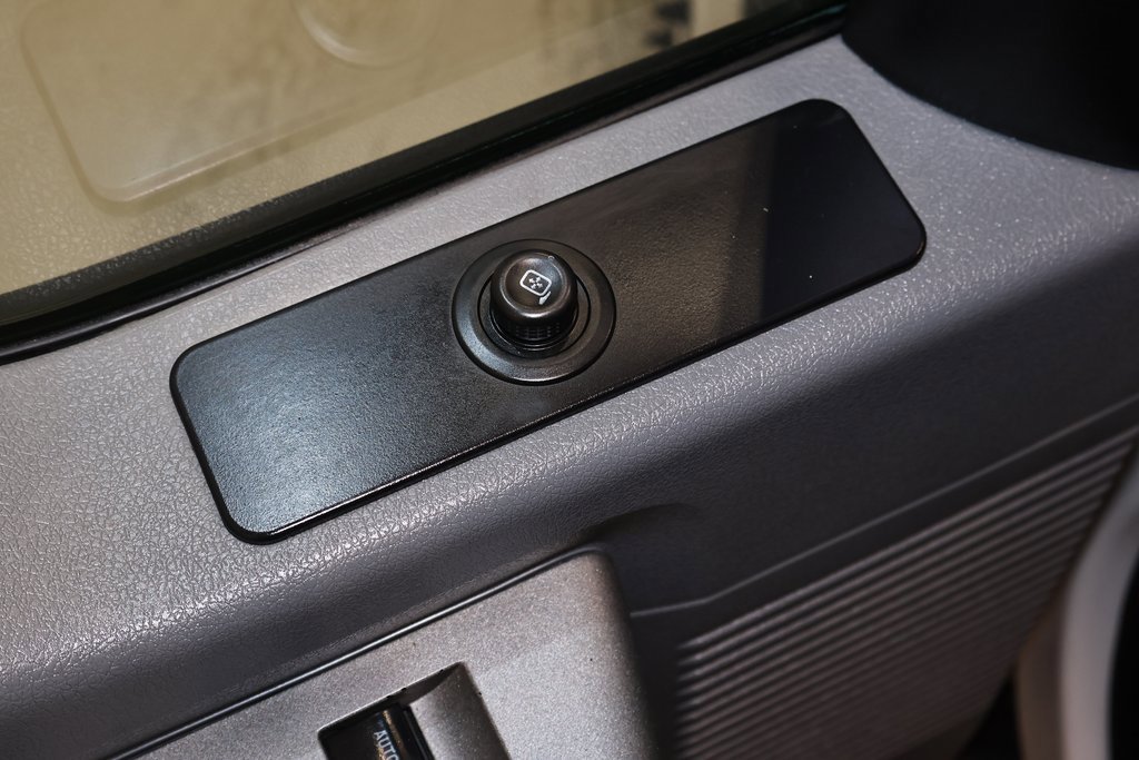 Used 2016 Ford F550 4x4 Regular Cab Super Duty image 12