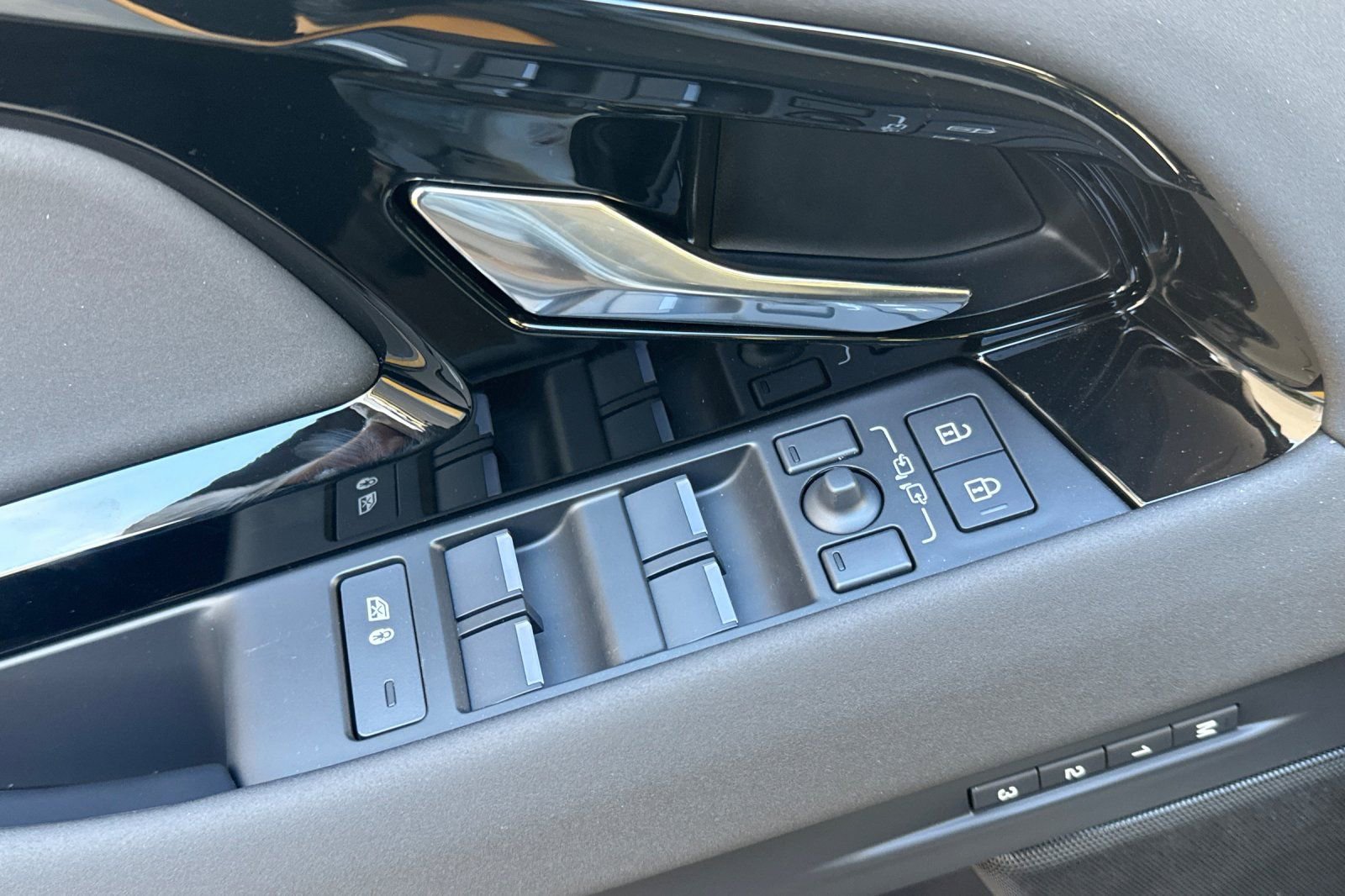 New 2026 Land Rover Range Rover Evoque Dynamic SE image 10
