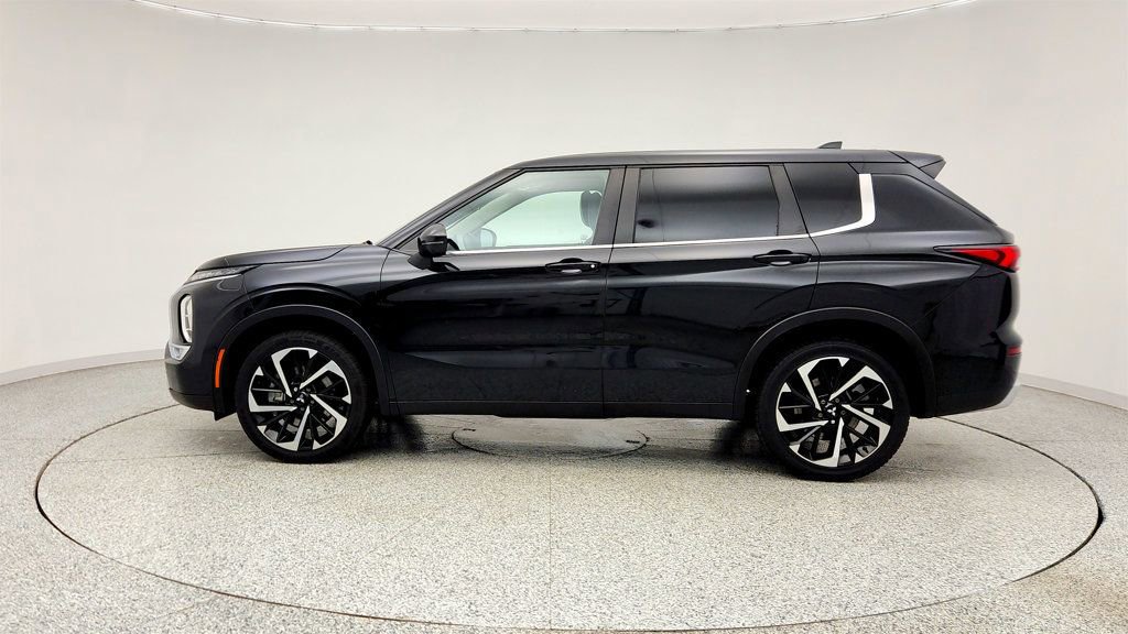 Used 2024 Mitsubishi Outlander SE FWD image 8