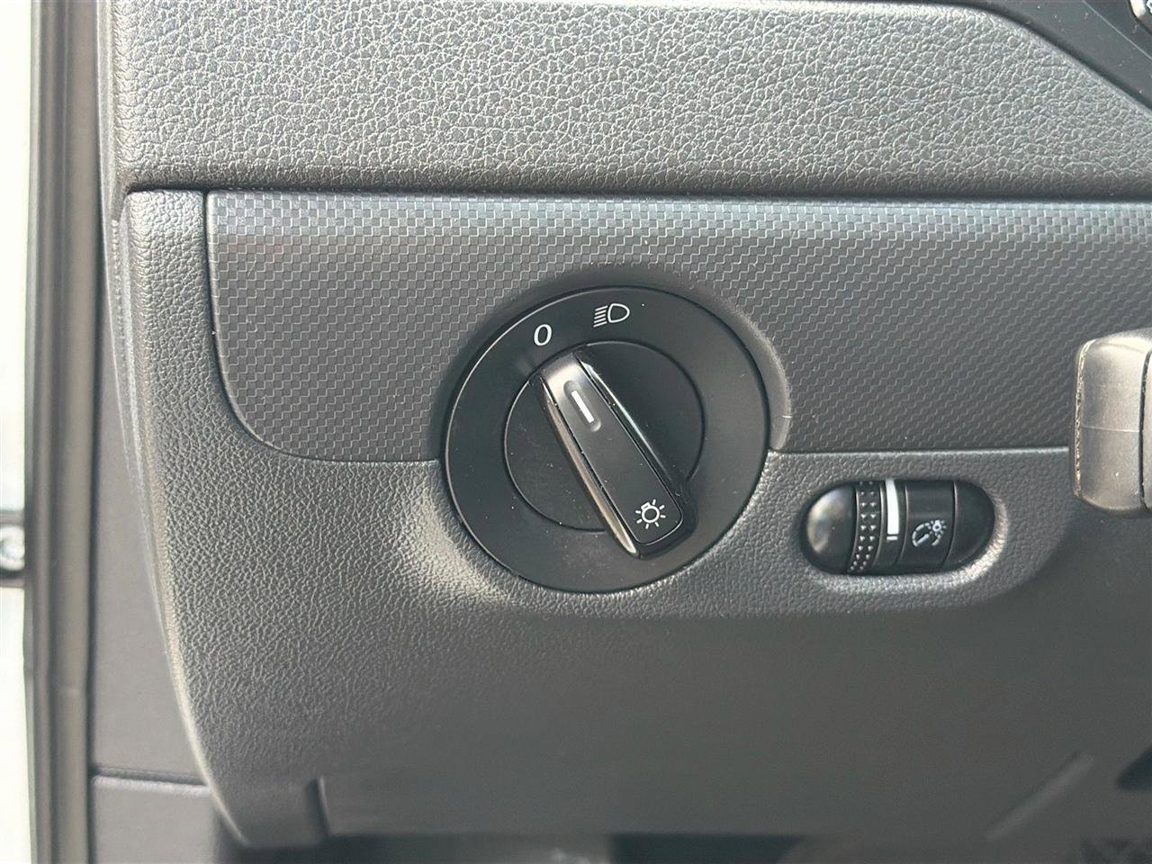 Used 2016 Volkswagen Jetta S image 10