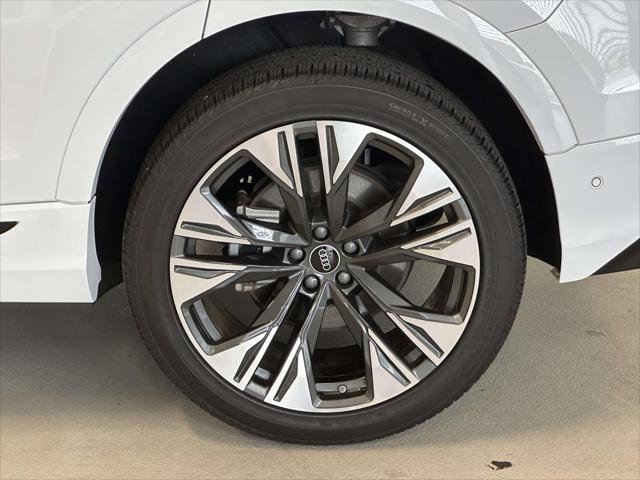 Used 2024 Audi Q8 Prestige w/ Prestige Package image 7