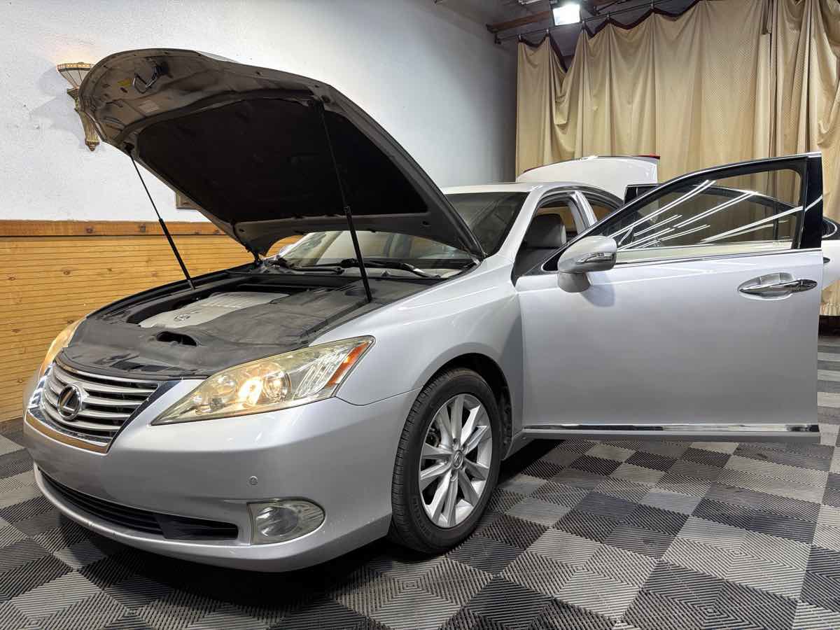 Used 2010 Lexus ES 350 image 11