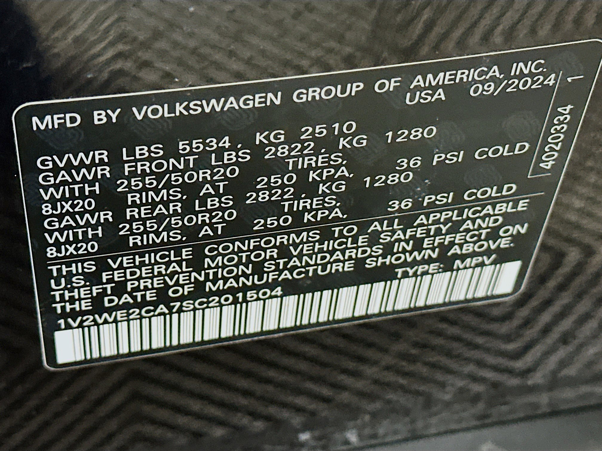 Used 2025 Volkswagen Atlas Cross Sport SE image 12