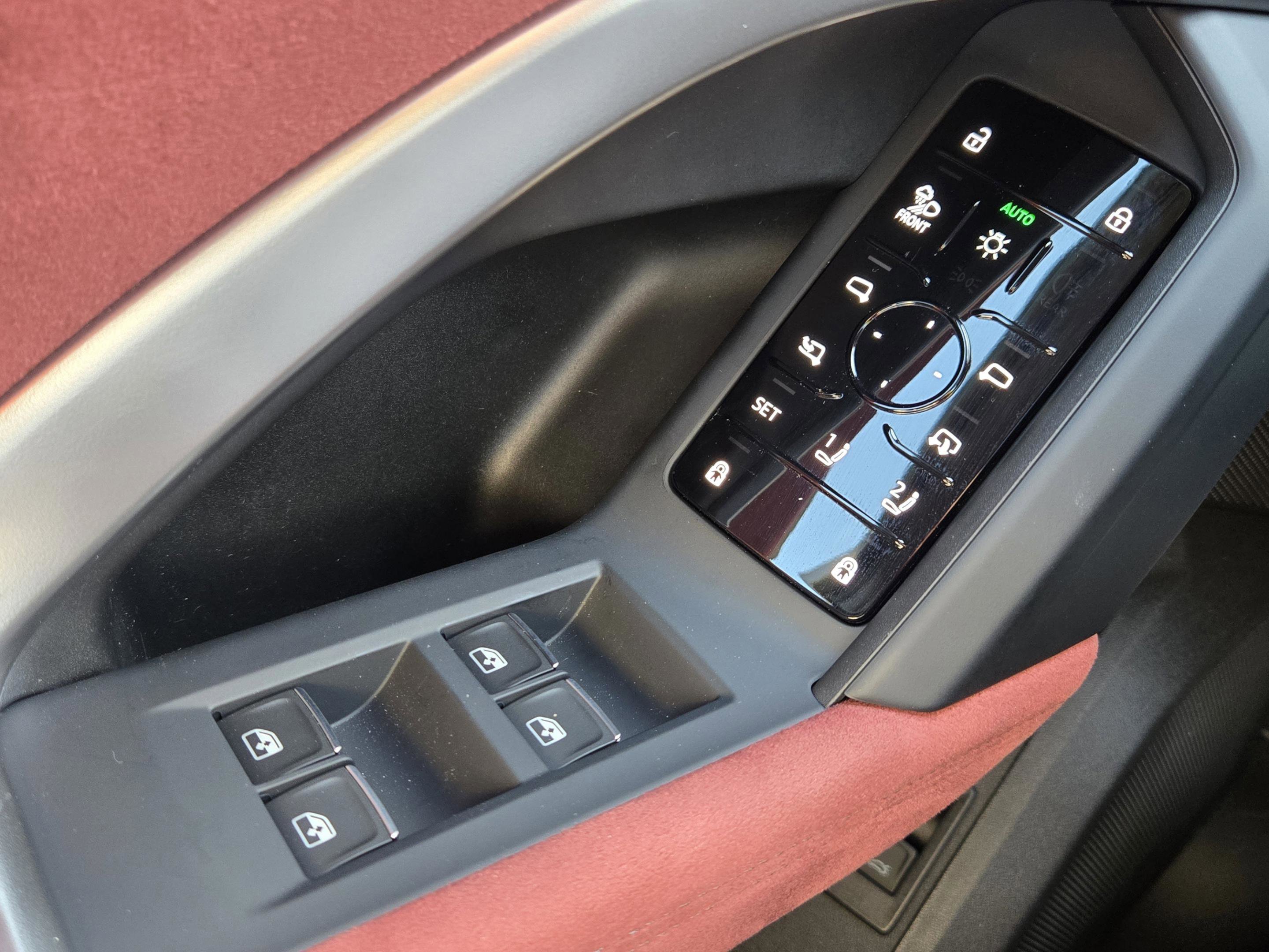 New 2026 Audi SQ5 Prestige AWD/4WD image 28