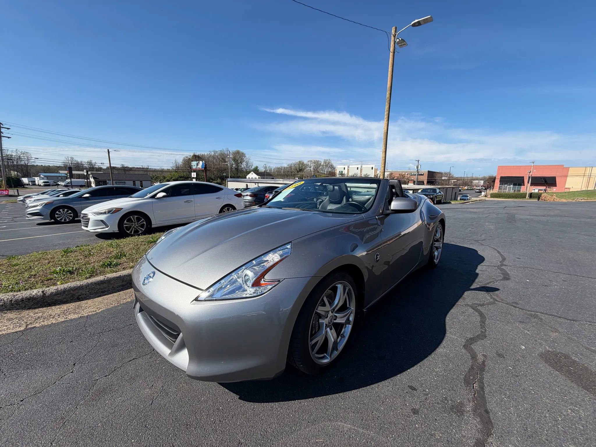 Used 2010 Nissan 370Z Touring w/ Sport Pkg image 23