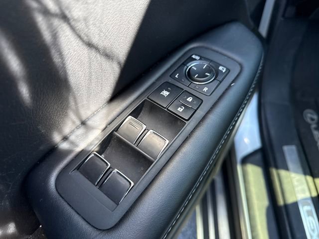 Used 2022 Lexus RX 350L Premium w/ Premium Package image 24