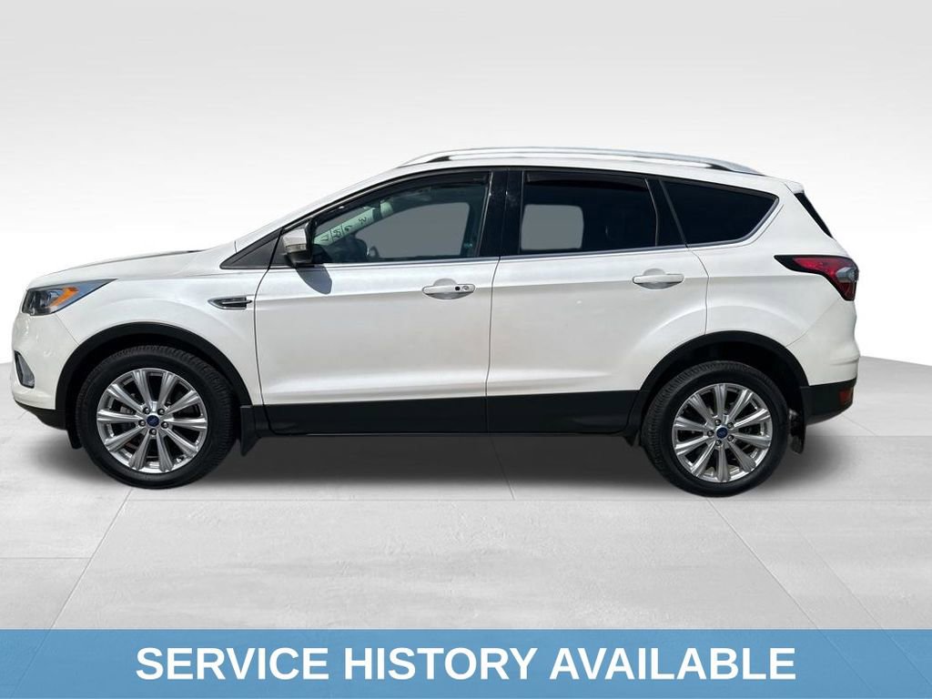 Used 2017 Ford Escape Titanium image 3
