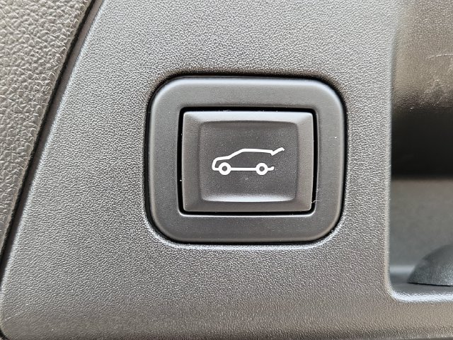 Certified 2023 Buick Envision Essence AWD/4WD image 35