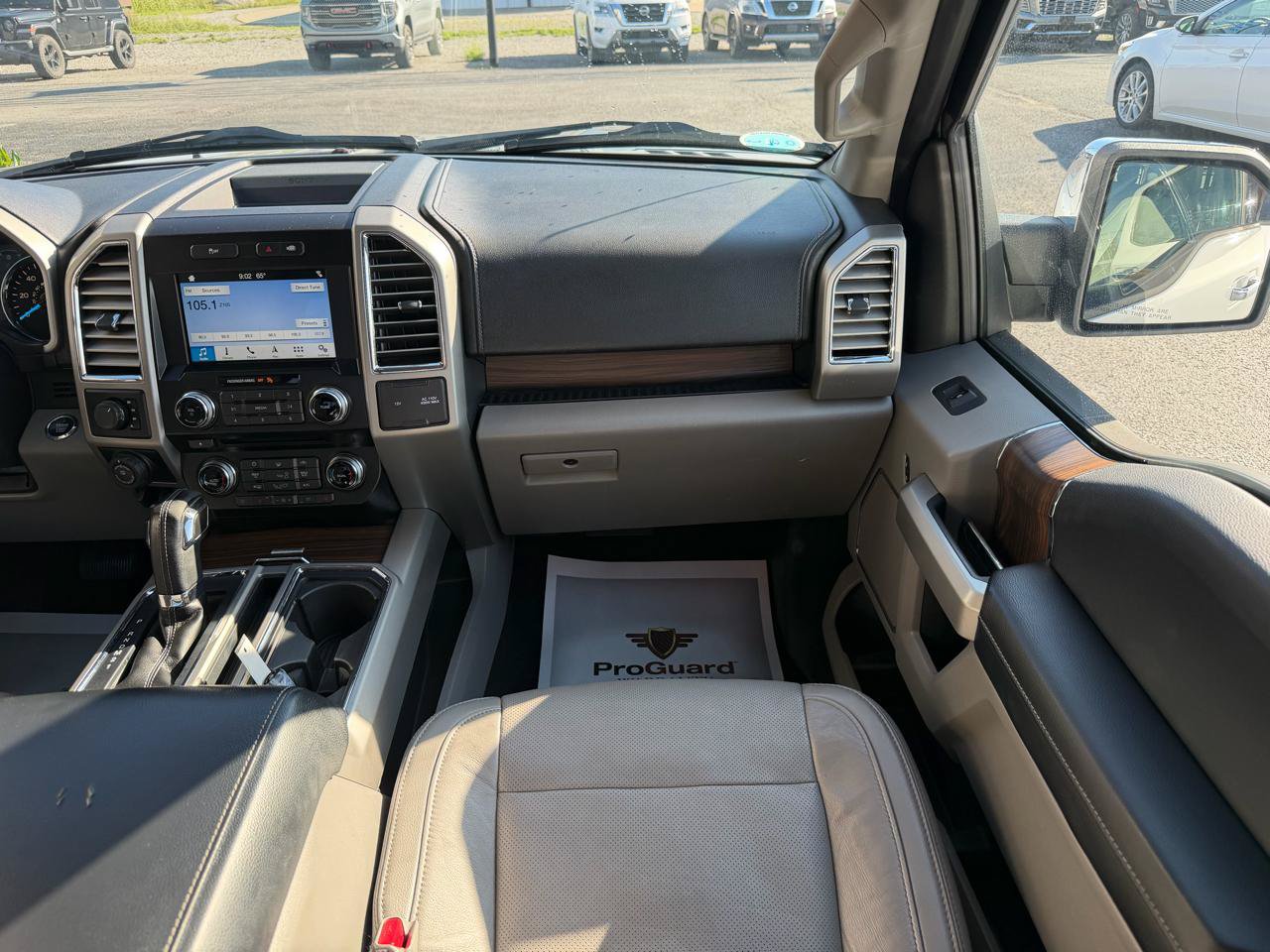 Used 2016 Ford F150 Lariat w/ Equipment Group 502A Luxury AWD/4WD image 23