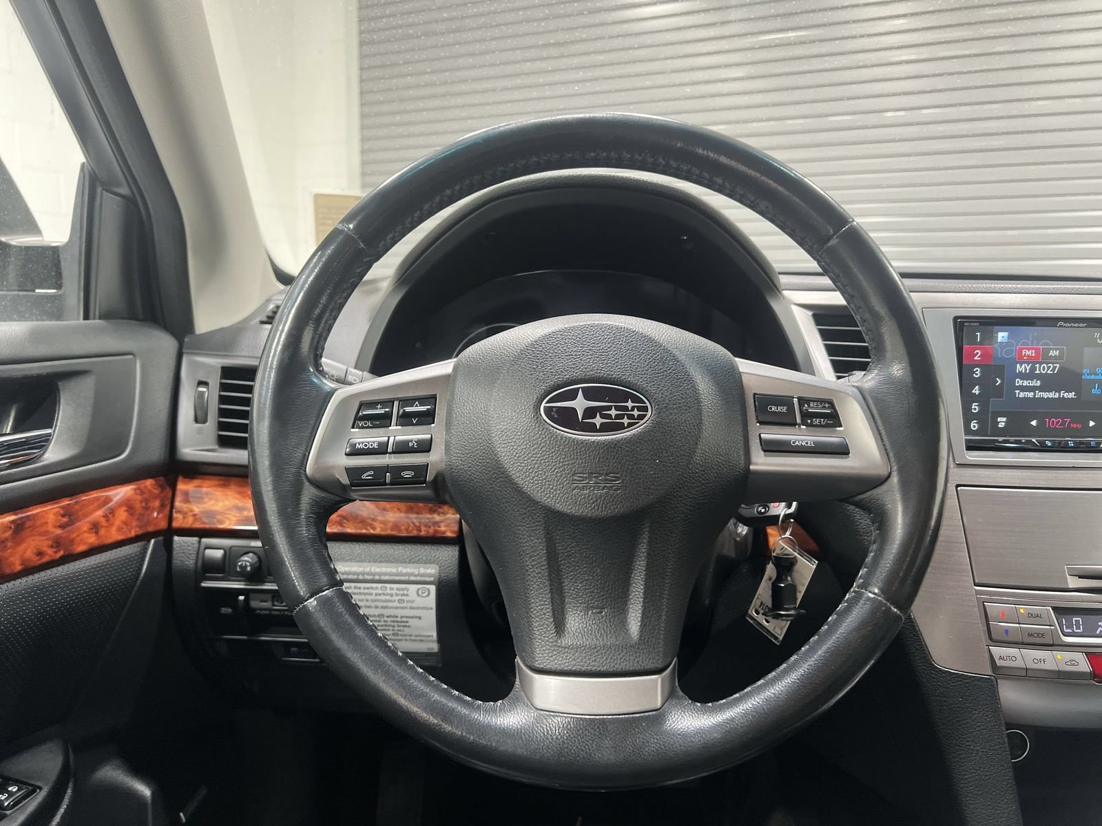 Used 2012 Subaru Outback 3.6R Limited w/ Moonroof Pkg AWD/4WD image 14