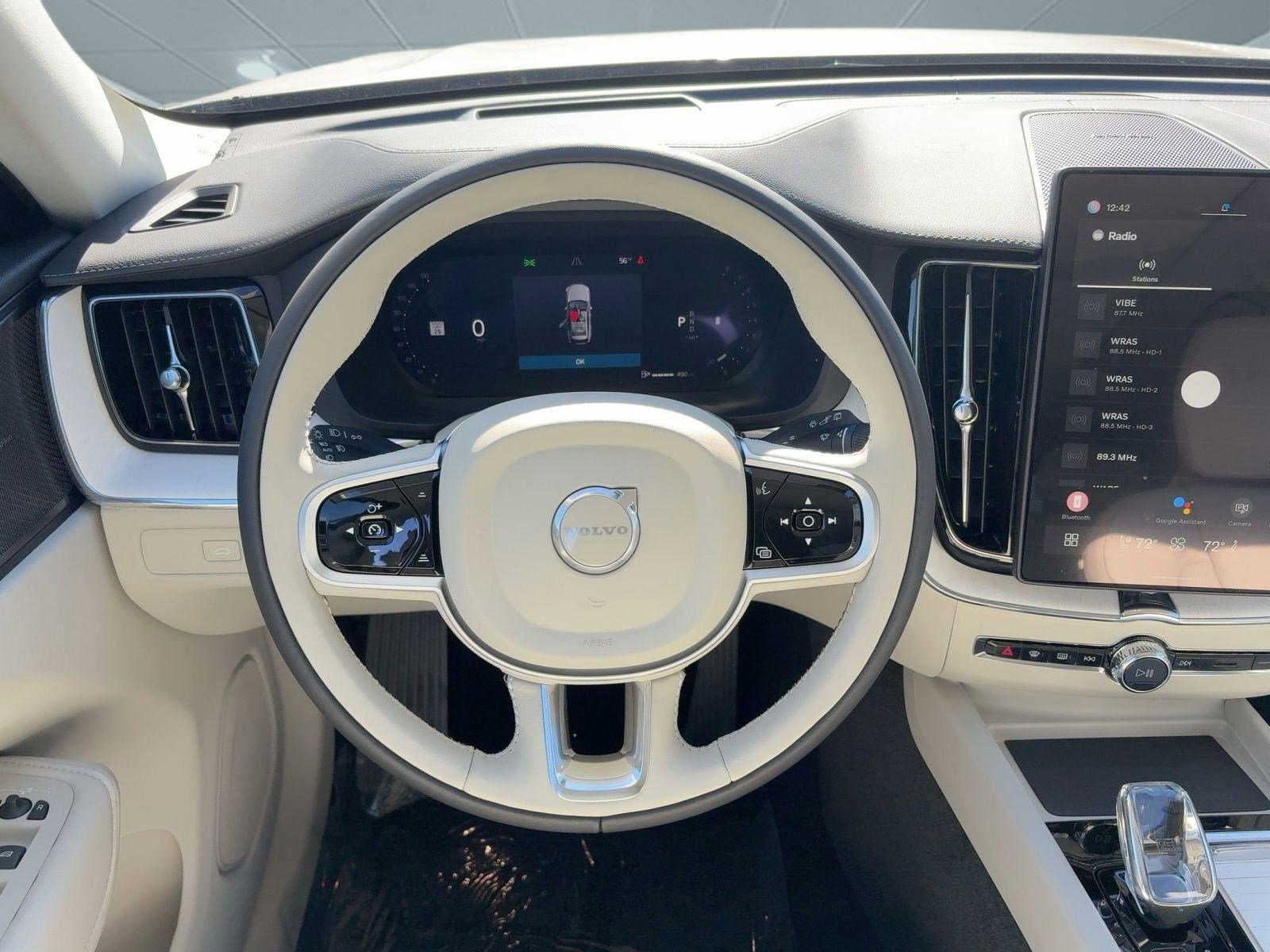 New 2026 Volvo XC60 B5 Ultra w/ Climate Package image 14