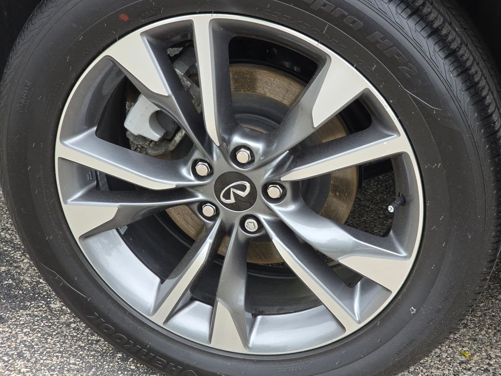 Certified 2025 INFINITI QX60 Luxe image 11