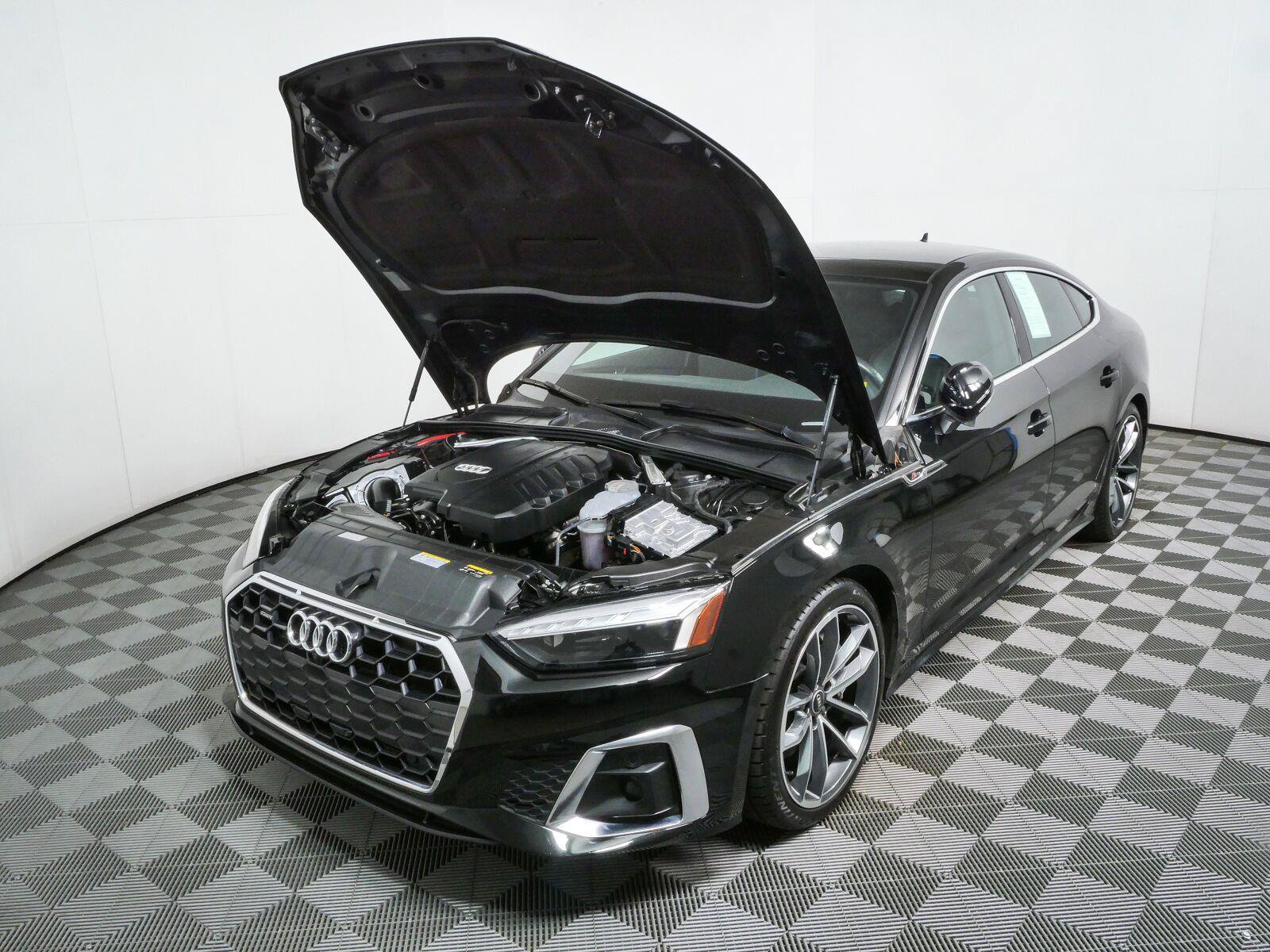 Used 2024 Audi A5 2.0T Premium Plus w/ Premium Plus AWD/4WD image 33