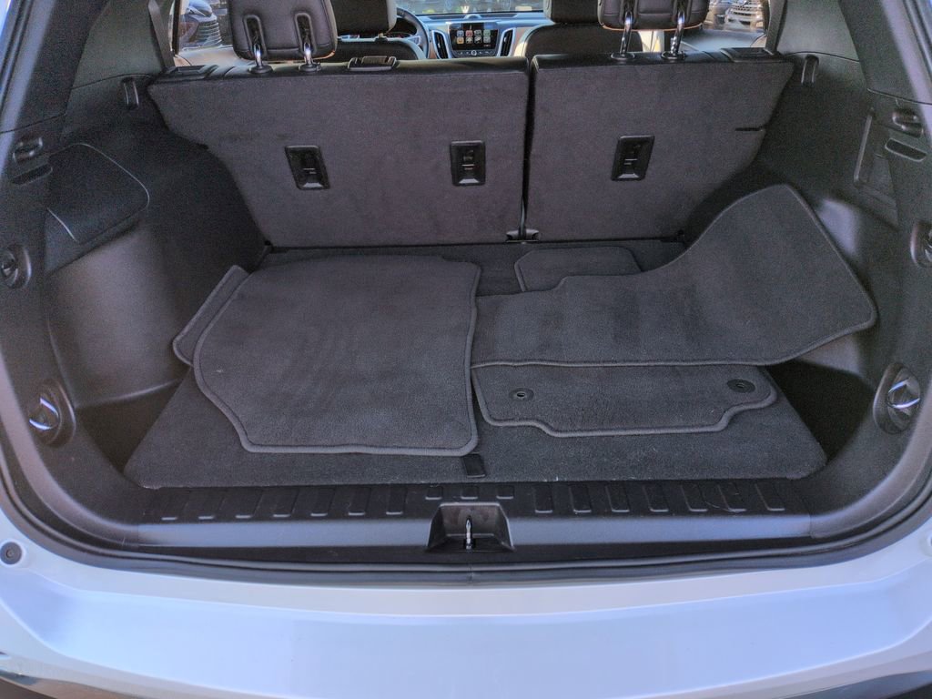 Used 2018 Chevrolet Equinox Premier image 23