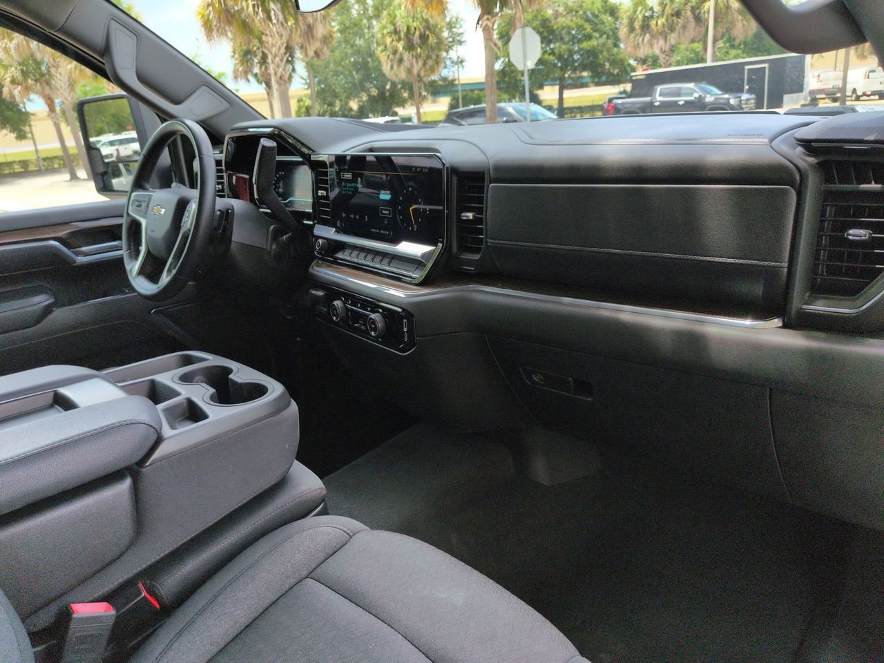 Used 2024 Chevrolet Silverado 2500 LT AWD/4WD image 26