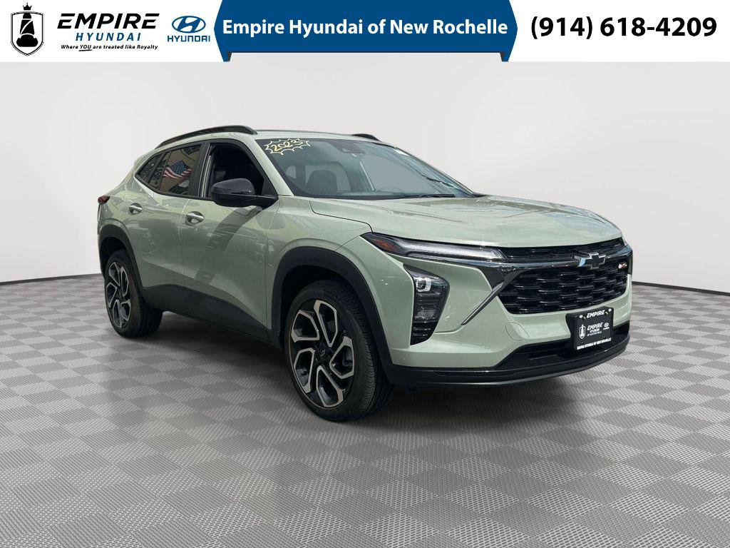 Used 2024 Chevrolet Trax RS w/ Sunroof Package