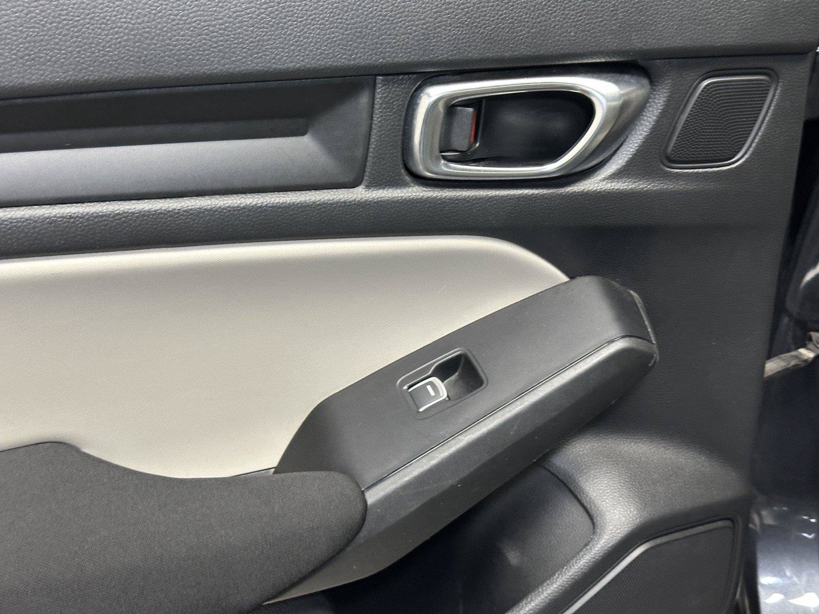 Used 2022 Honda Civic LX image 30