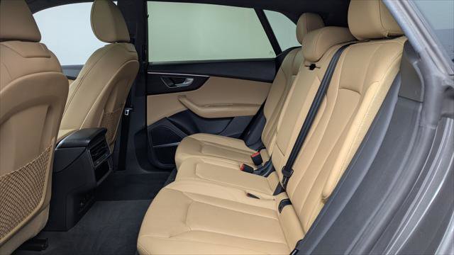 Used 2022 Audi Q8 Premium Plus w/ Premium Plus Package image 17