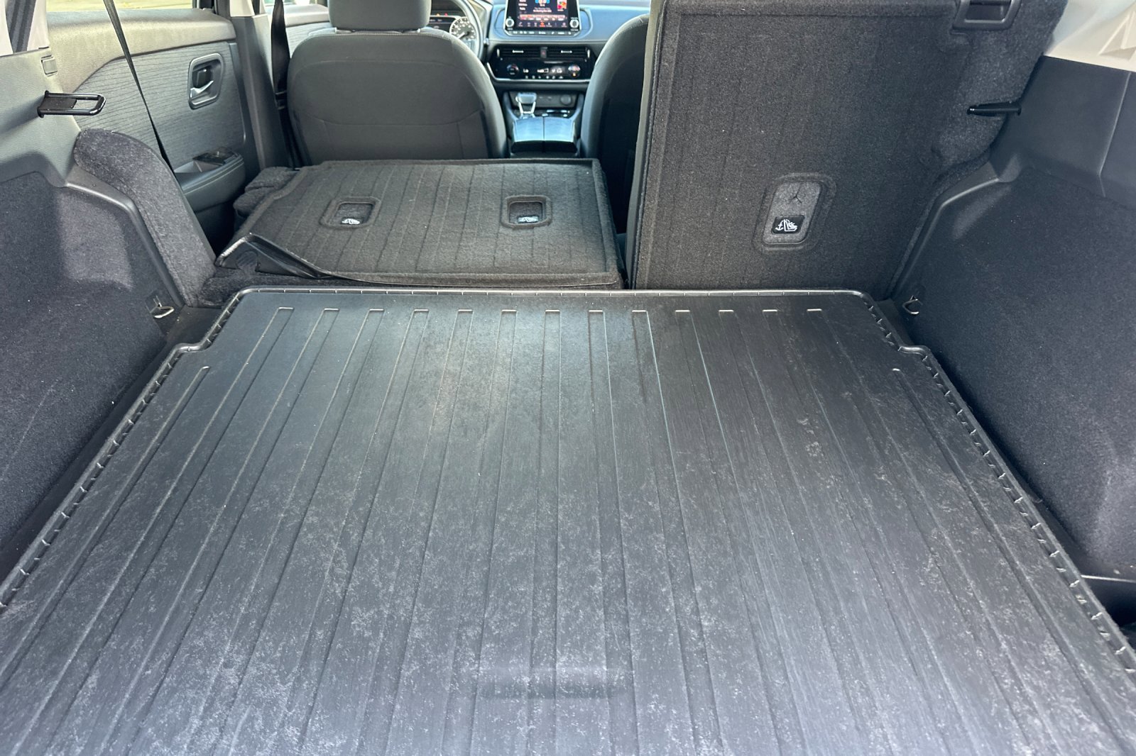 Used 2023 Nissan Rogue SV image 15