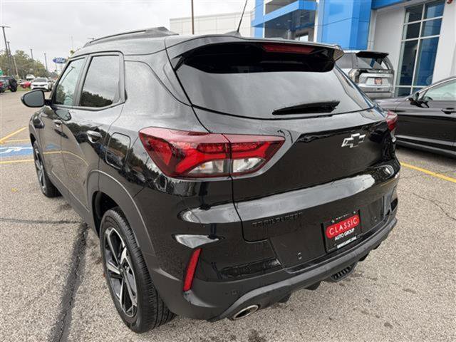 Certified 2023 Chevrolet TrailBlazer RS w/ Convenience Package image 4