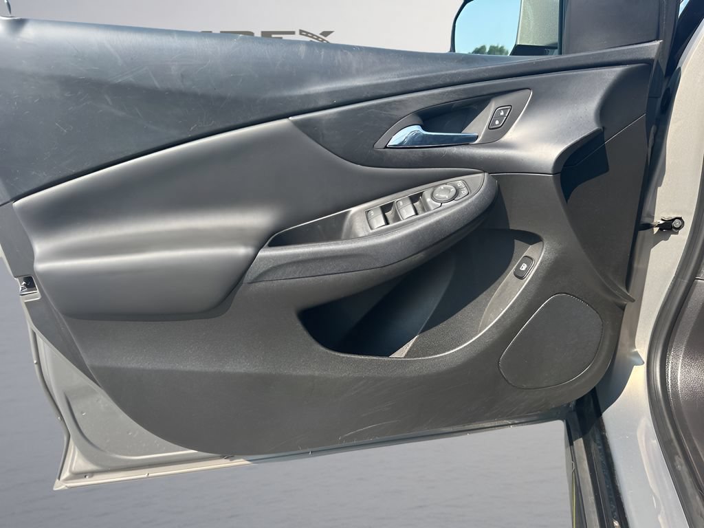 Used 2017 Chevrolet Volt LT w/ Comfort Package FWD image 21