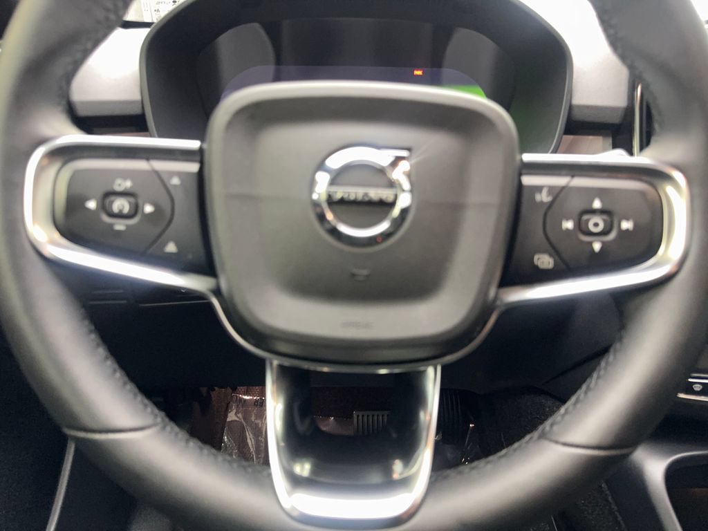 Used 2023 Volvo C40 P8 Recharge Ultimate AWD/4WD image 57