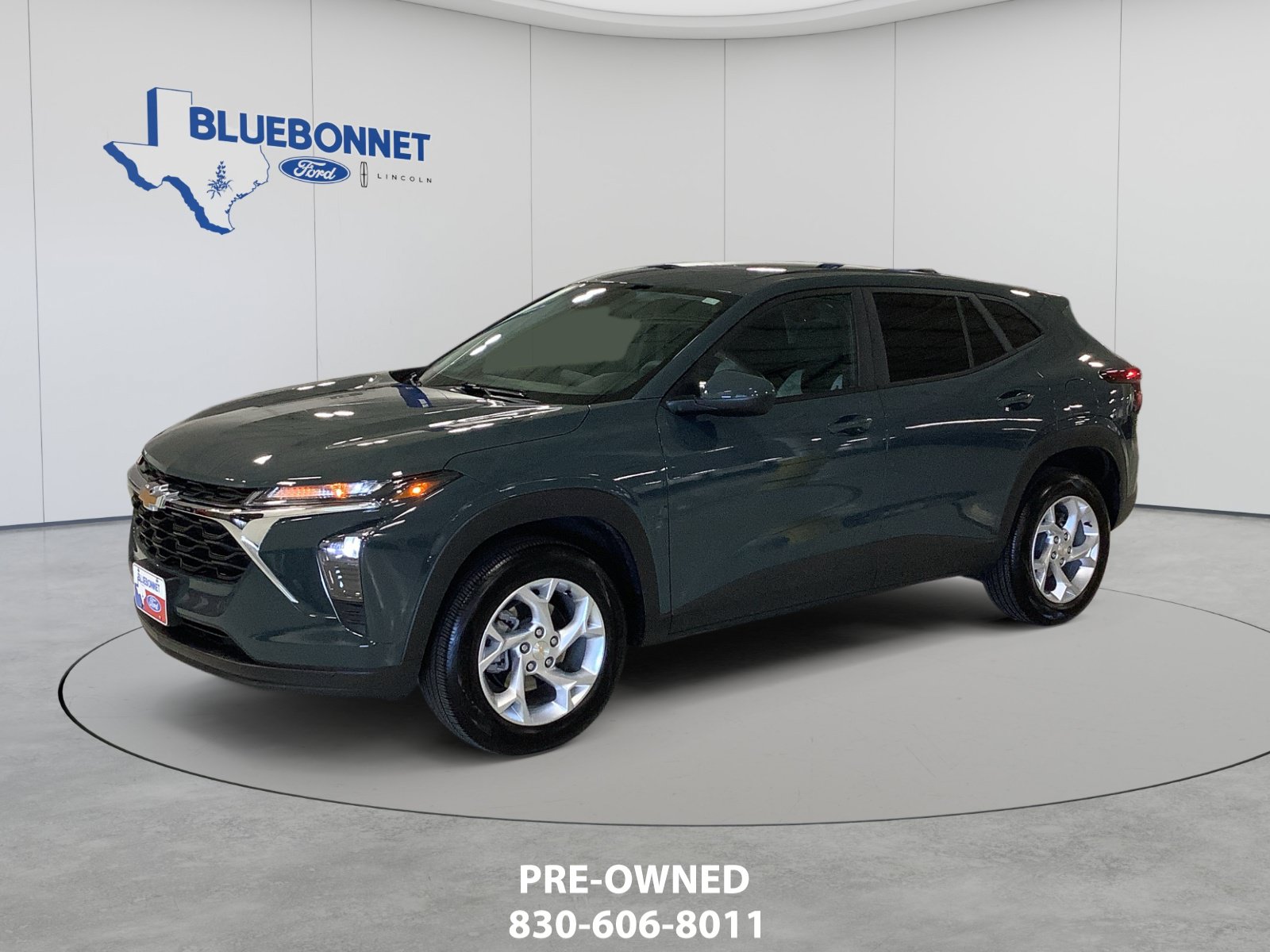 Used 2025 Chevrolet Trax LS w/ LS Convenience Package