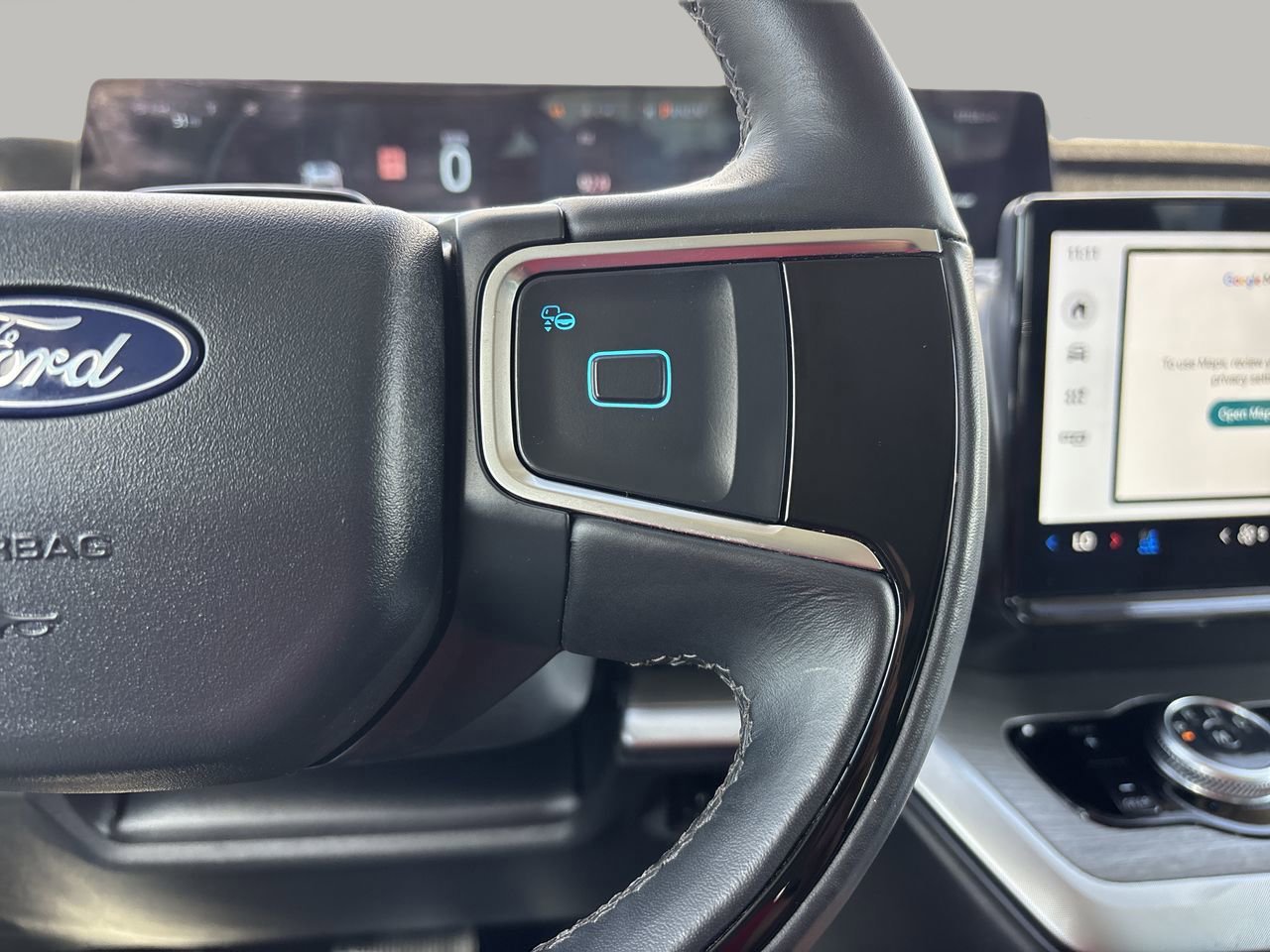 Certified 2025 Ford Expedition Platinum AWD/4WD image 30