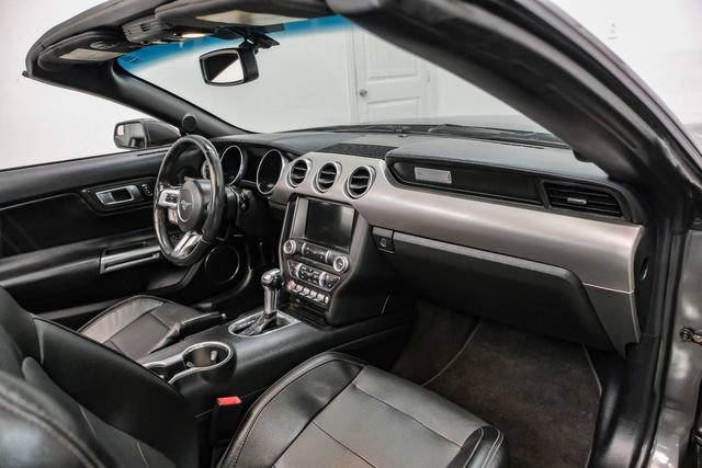 Used 2018 Ford Mustang Premium image 5