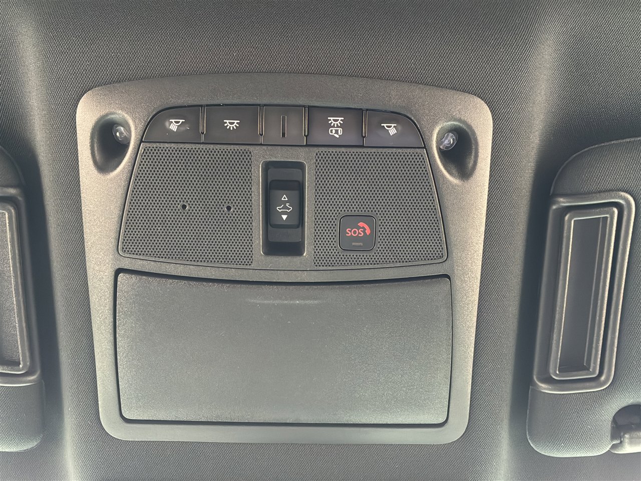 Used 2020 Nissan Armada Platinum w/ Platinum Reserve Package image 33