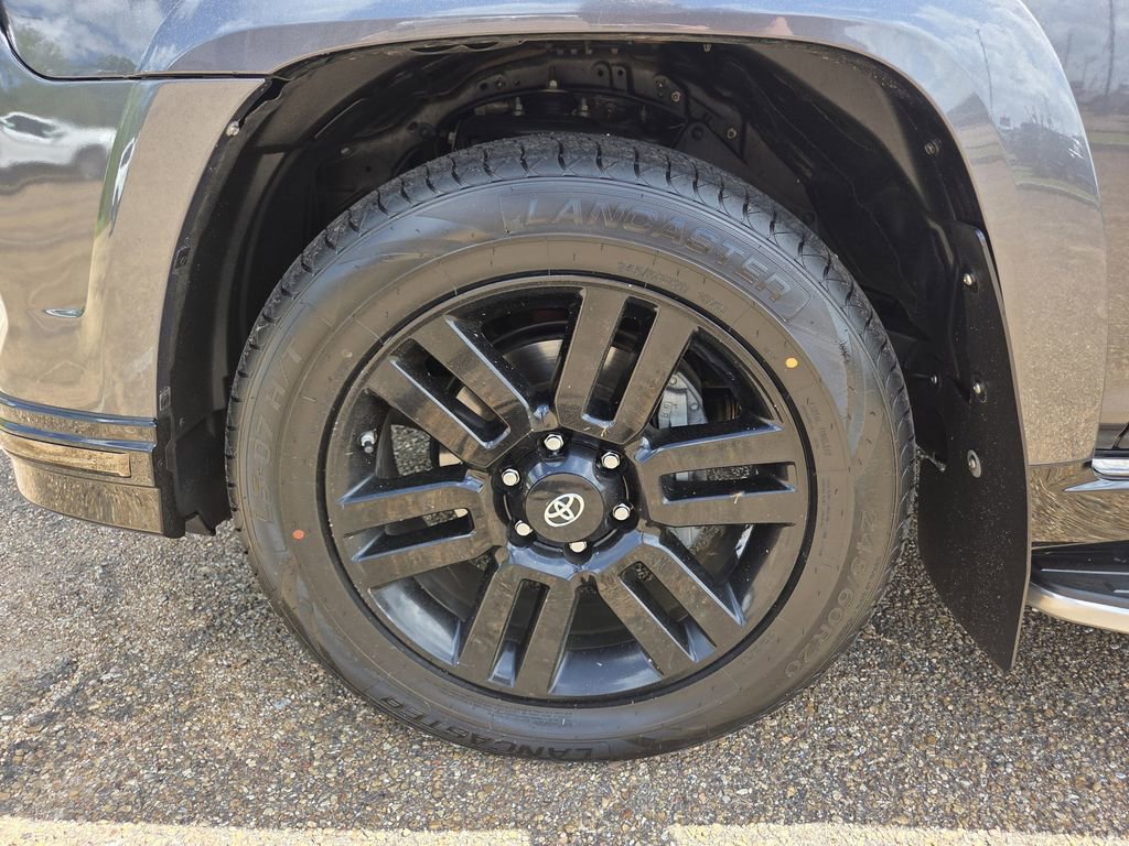 Used 2020 Toyota 4Runner Nightshade image 28