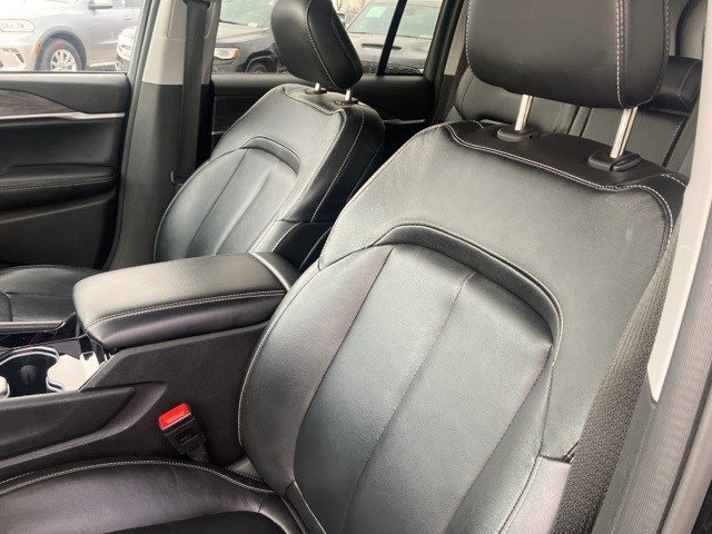 Used 2023 Jeep Grand Cherokee Limited image 12