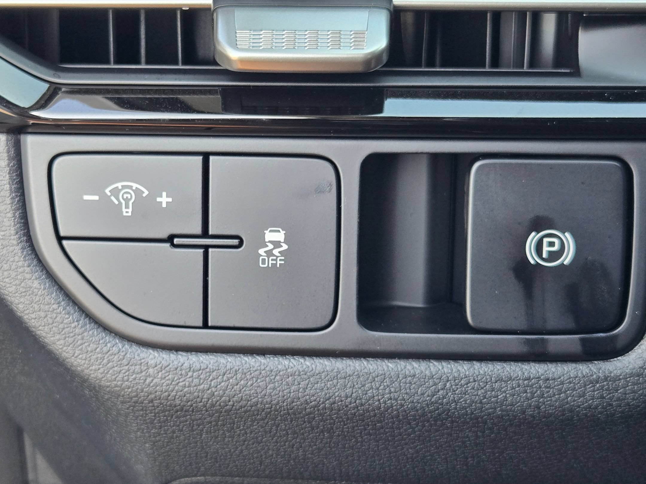 New 2026 Kia Sportage LX w/ LX Convenience Package FWD image 20