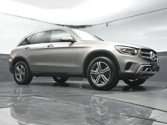Certified 2020 Mercedes-Benz GLC 300 image 32
