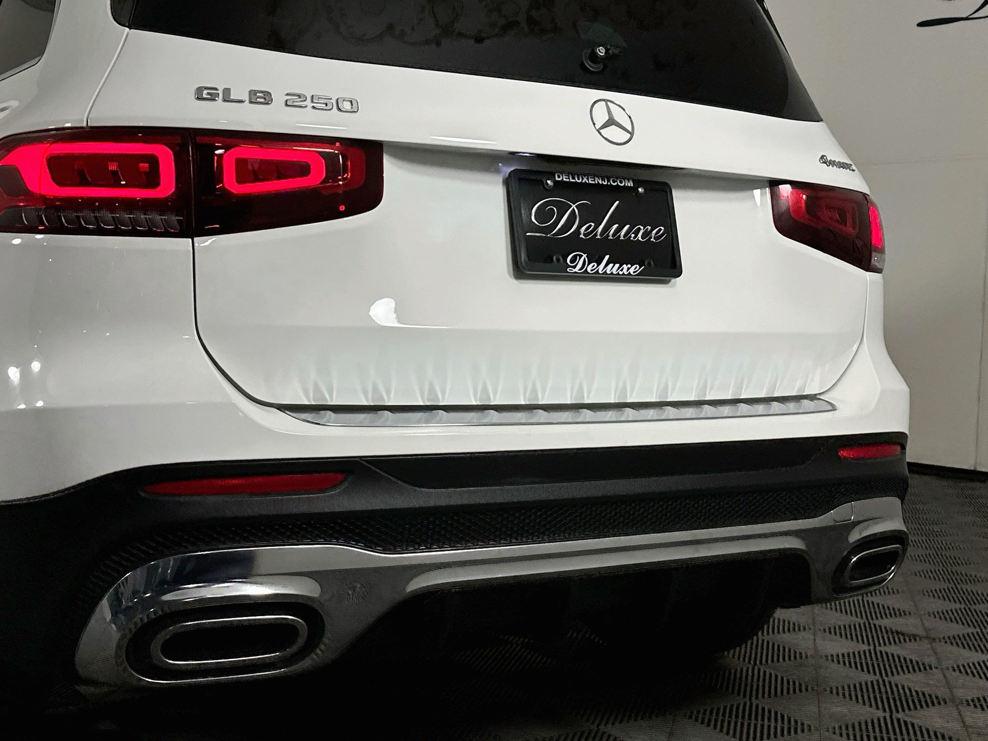 Used 2023 Mercedes-Benz GLB 250 4MATIC w/ AMG Line image 27