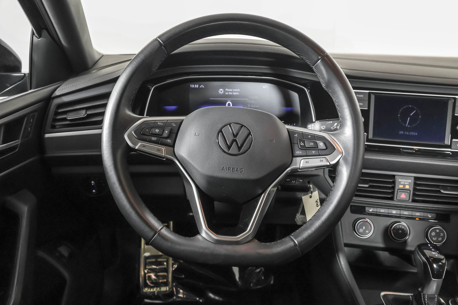 Used 2024 Volkswagen Jetta Sport FWD image 25