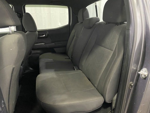 Used 2018 Toyota Tacoma TRD Sport w/ Technology Package image 12