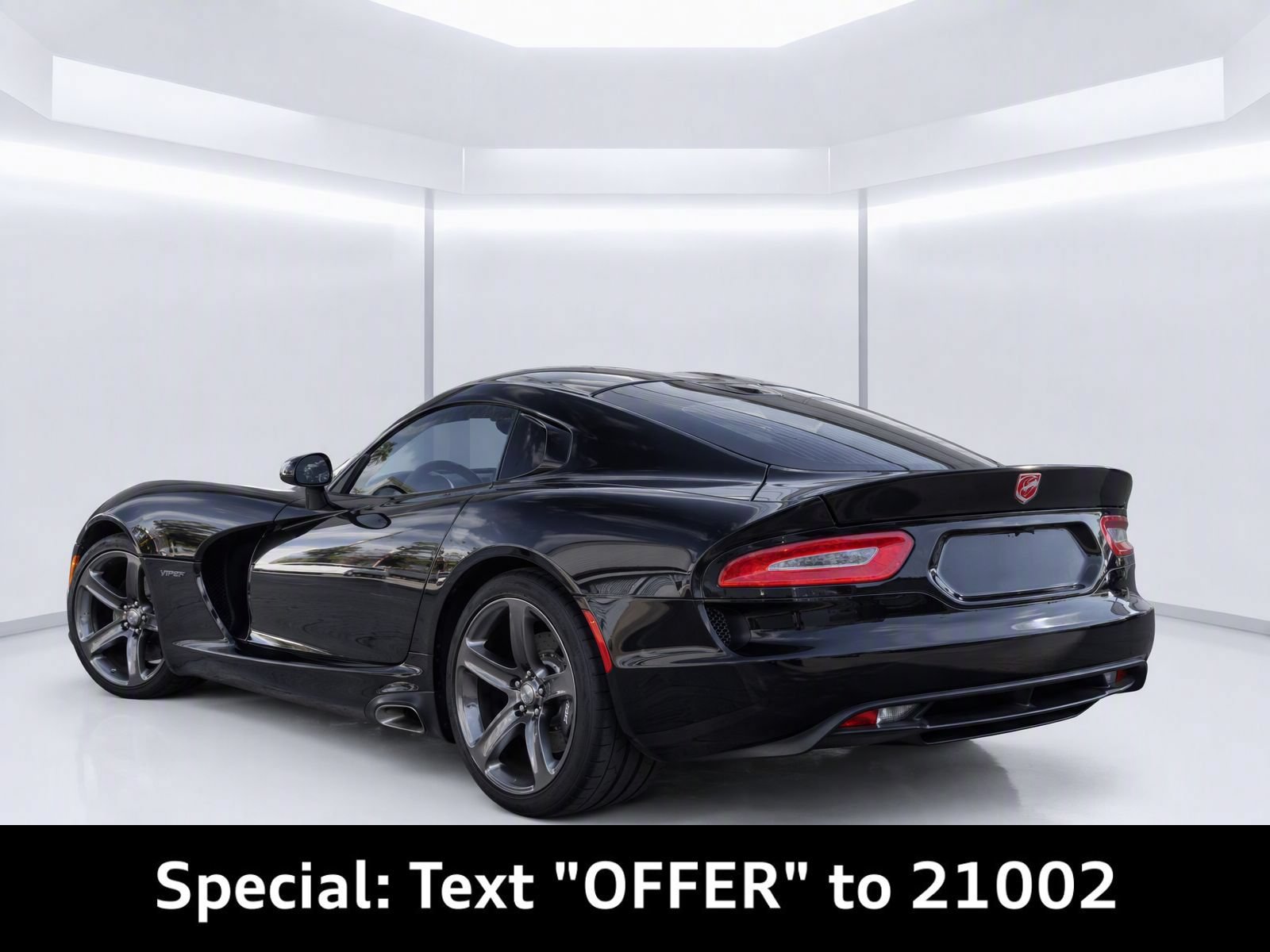 Used 2013 SRT Viper SRT-10 RWD image 3