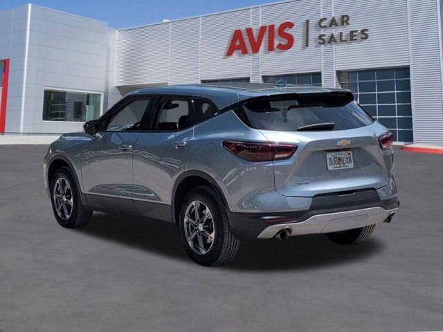 Used 2025 Chevrolet Blazer LT FWD image 9