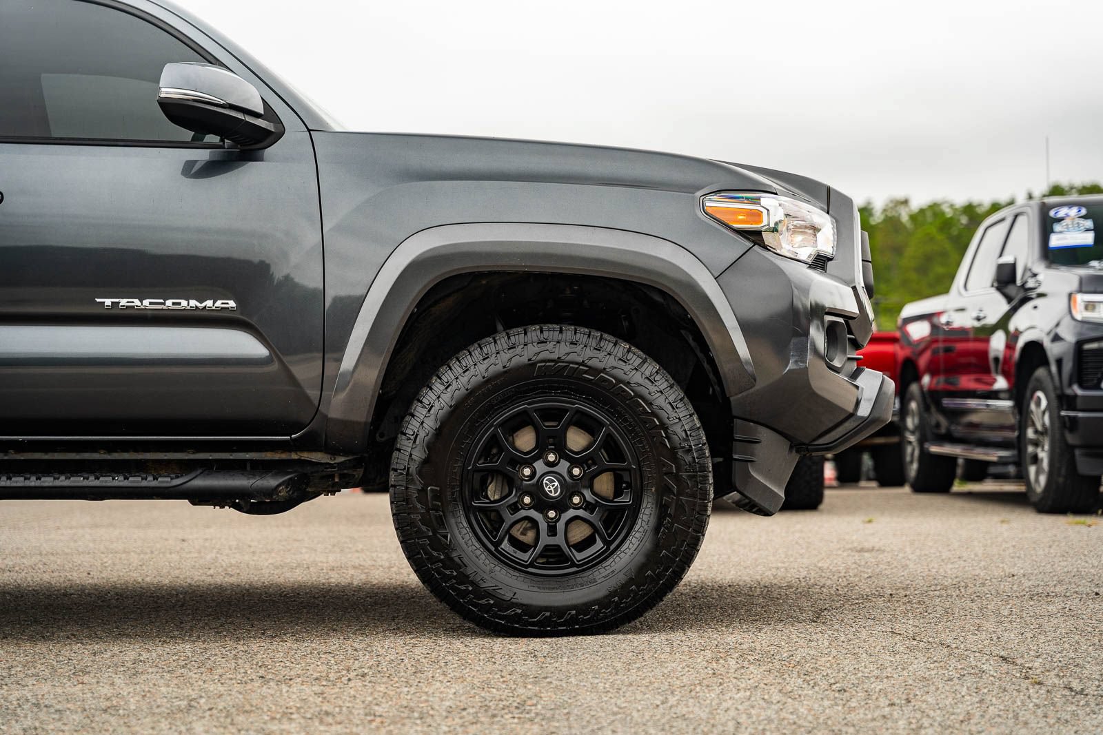Used 2022 Toyota Tacoma SR5 w/ Technology Package RWD image 9
