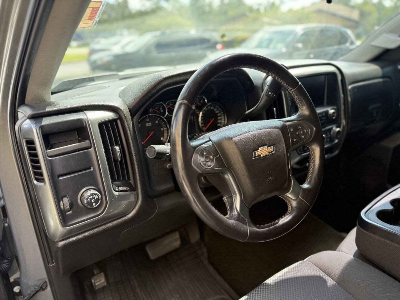 Used 2017 Chevrolet Silverado 1500 LT w/ Texas Edition RWD image 5