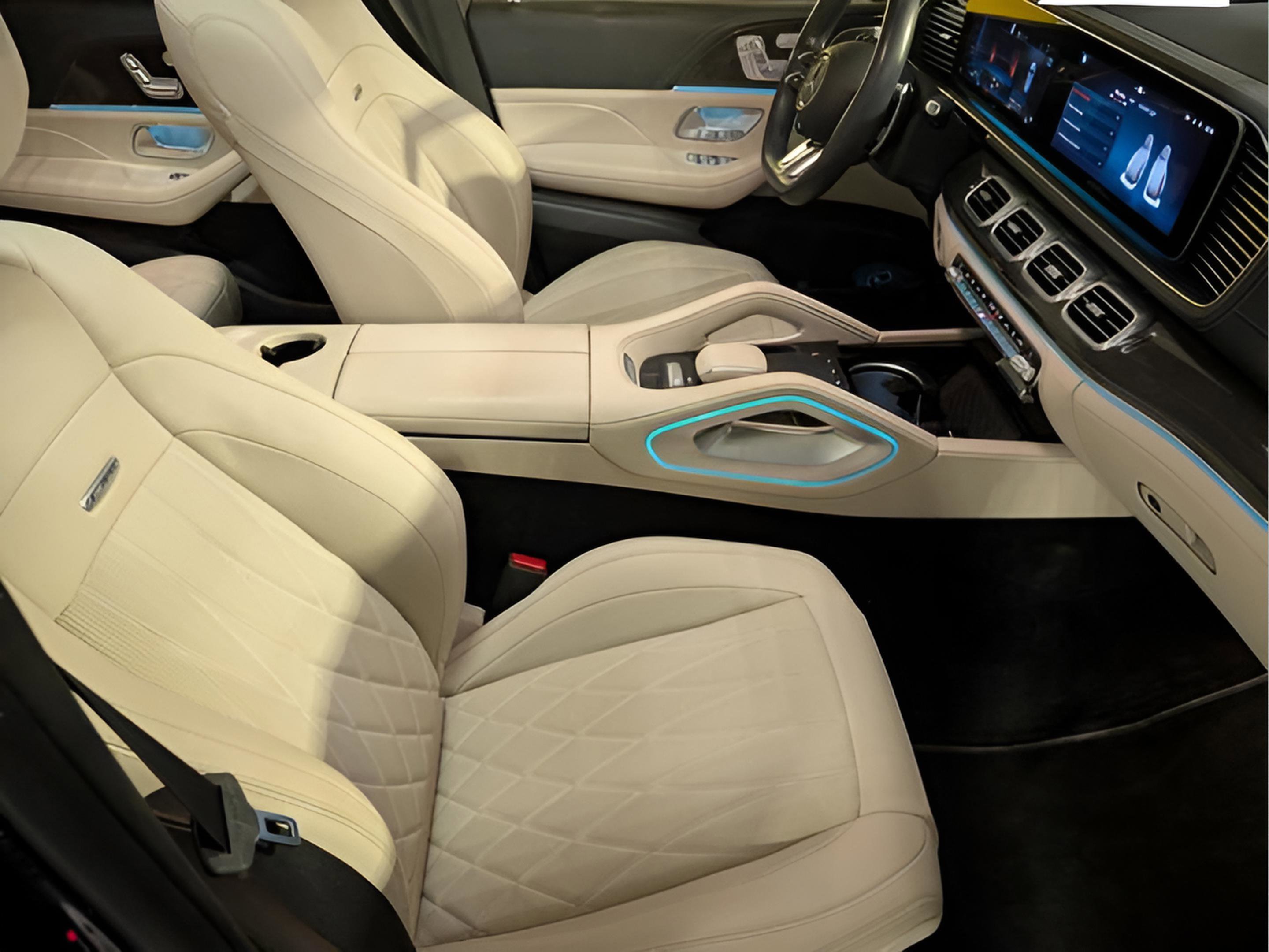 Used 2024 Mercedes-Benz GLS 63 AMG 4MATIC image 28