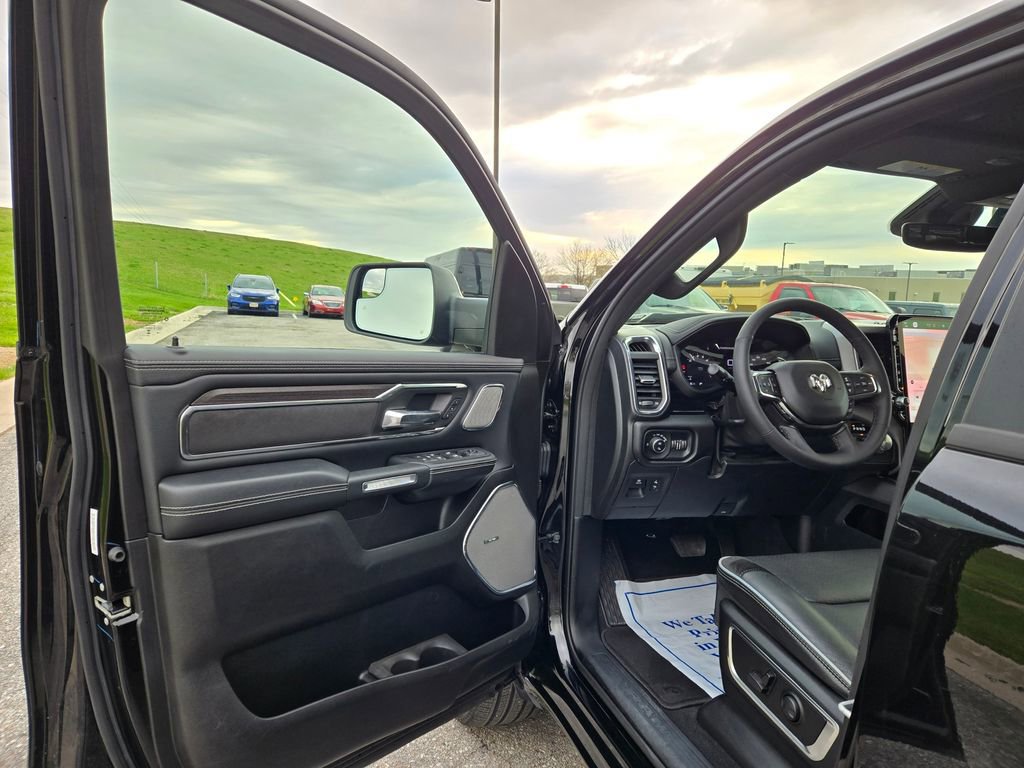 Used 2025 RAM 1500 Laramie w/ Night Edition AWD/4WD image 14