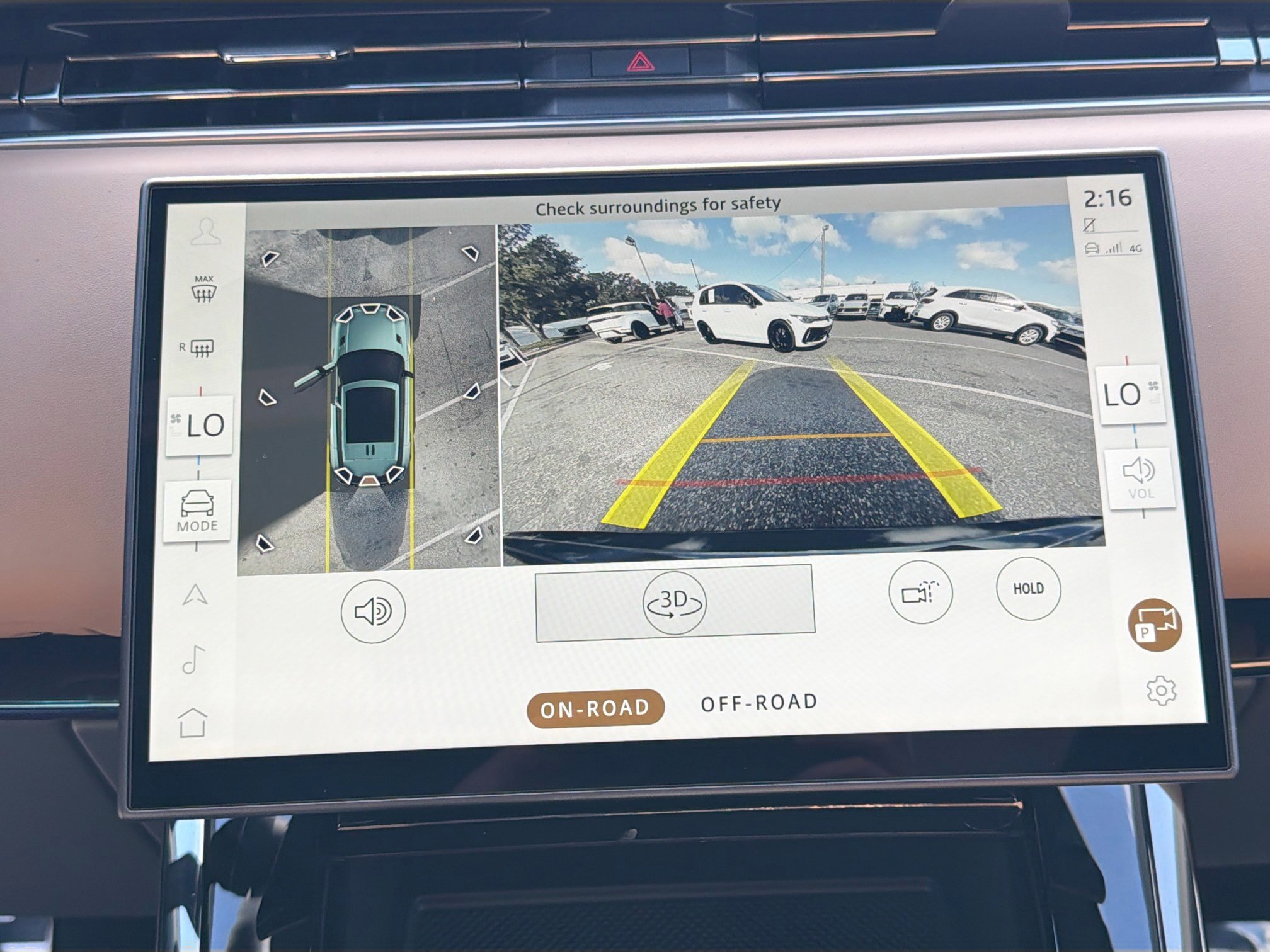 New 2026 Land Rover Range Rover Sport Dynamic SE image 32