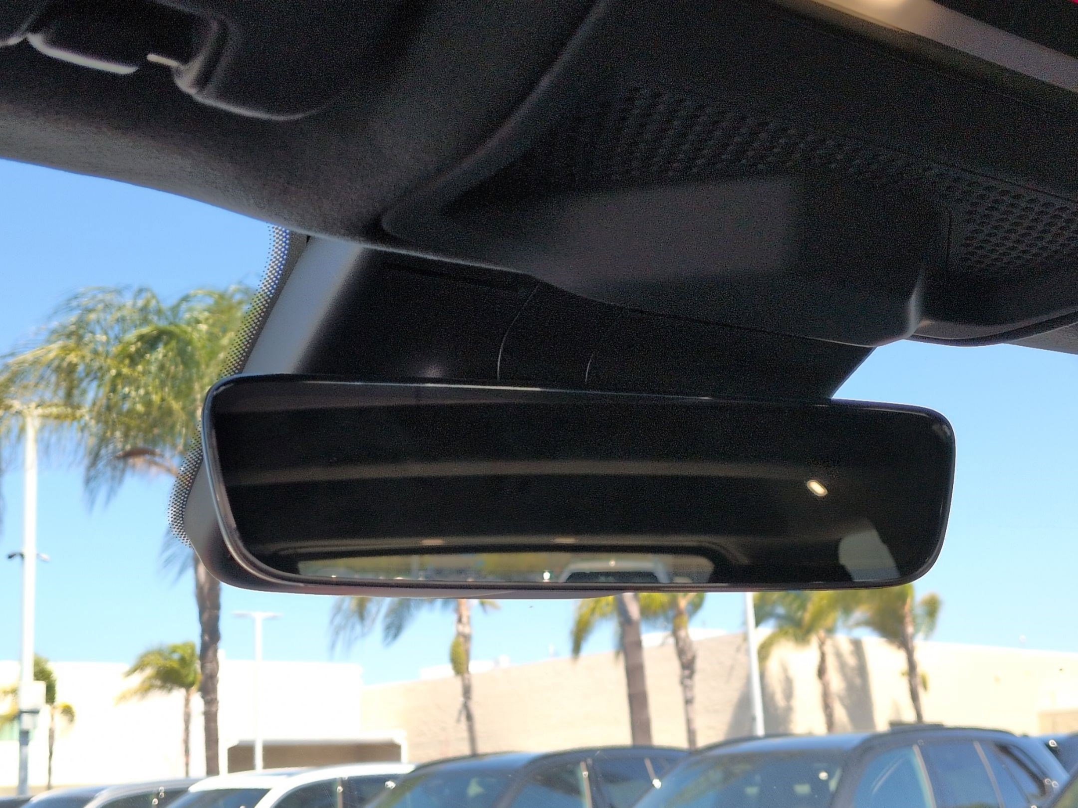Used 2023 Rivian R1S Adventure AWD/4WD image 26