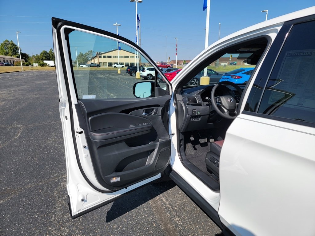 New 2026 Honda Ridgeline Black Edition image 24